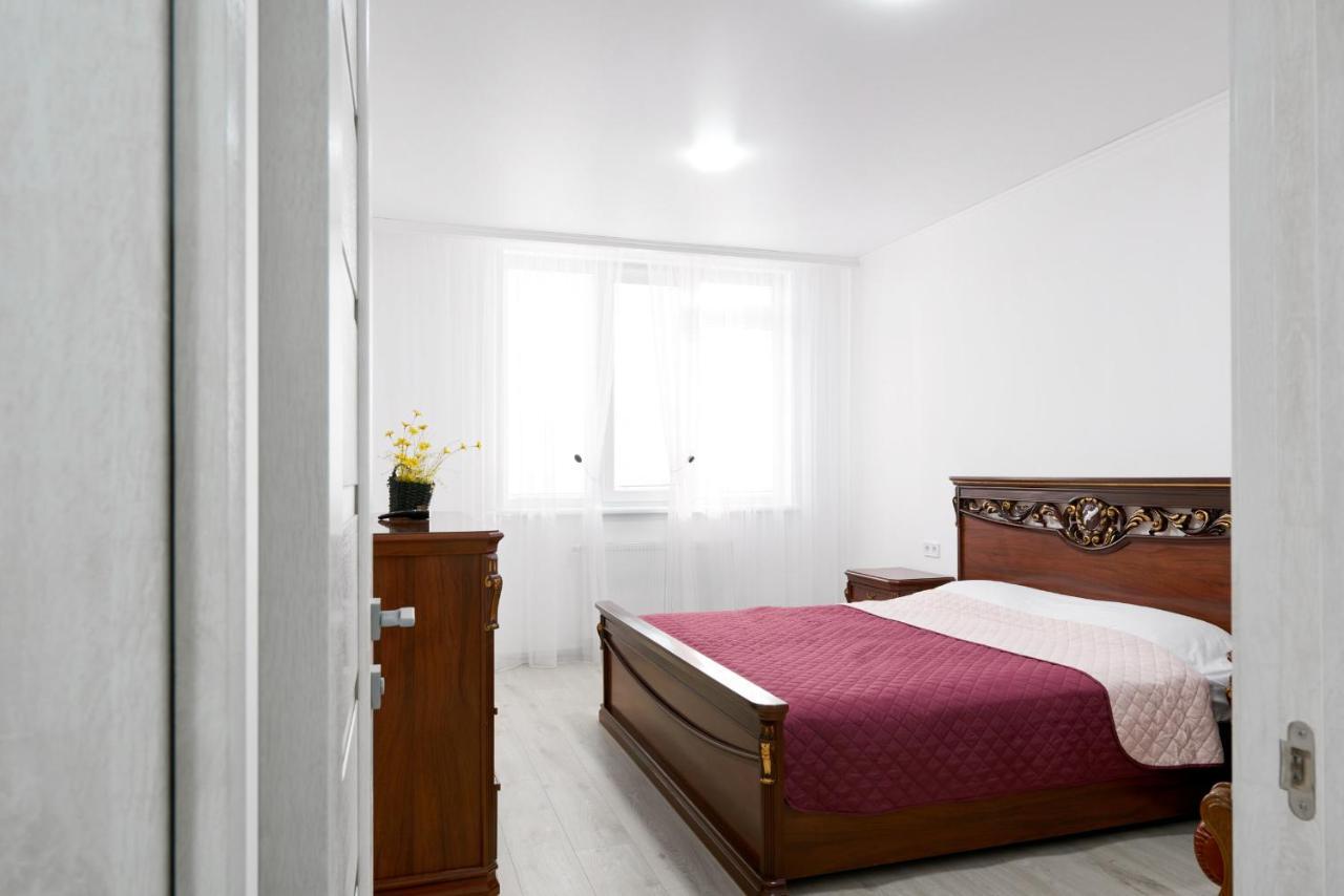 Квартира Для Вас Карла Мікльоша 7 Apartman Lviv Kültér fotó